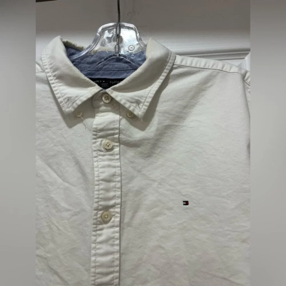 Tommy Hilfiger Men's Brushed Cotton White Button Shirt Long Sleeve Casual wear - Picture 3 of 6